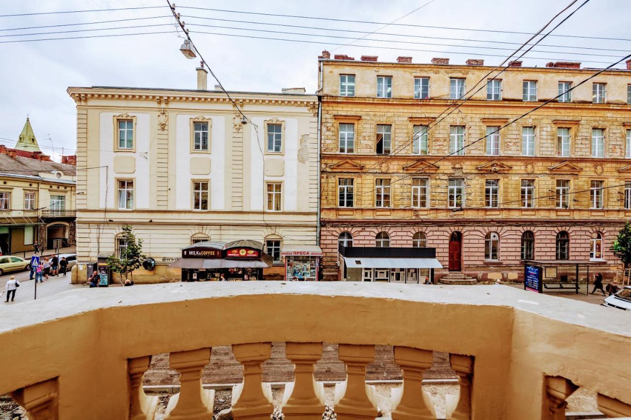 Family Apartments In Lviv Center With Balcony Eksteriør bilde